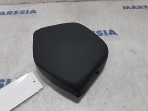 Gebruikte Hoofdsteun Peugeot RCZ (4J) 1.6 16V THP Prijs € 75,00 Margeregeling aangeboden door Maresia Parts