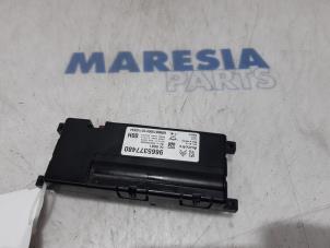 Gebruikte Radio module Peugeot RCZ (4J) 1.6 16V THP Prijs € 210,00 Margeregeling aangeboden door Maresia Parts
