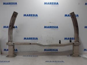 Gebruikte Subframe Peugeot 508 SW (8E/8U) 2.2 HDiF 16V GT Prijs € 90,00 Margeregeling aangeboden door Maresia Parts