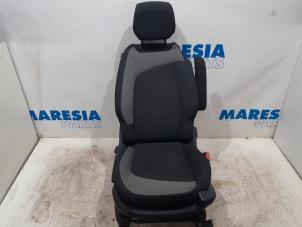 Gebruikte Voorstoel rechts Citroen C4 Grand Picasso (3A) 1.6 BlueHDI 120 Prijs € 210,00 Margeregeling aangeboden door Maresia Parts