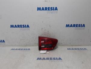 Gebruikte Achterlicht links Peugeot 4007 (VU/VV) 2.2 HDiF 16V Prijs € 105,00 Margeregeling aangeboden door Maresia Parts