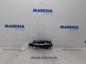 Gebruikte Deurgreep 4Deurs links-achter Citroen C4 Grand Picasso (3A) 1.6 BlueHDI 120 Prijs € 50,00 Margeregeling aangeboden door Maresia Parts