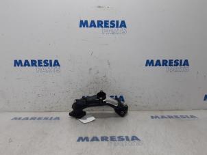 Gebruikte Aanzuigslang Lucht Peugeot 308 SW (L4/L9/LC/LJ/LR) 1.6 BlueHDi 120 Prijs € 25,00 Margeregeling aangeboden door Maresia Parts
