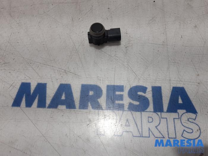 Gebruikte PDC Sensor Citroen C4 Cactus (0B/0P) 1.6 Blue Hdi 100 Prijs € 35,00 Margeregeling aangeboden door Maresia Parts