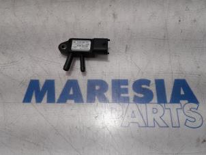 Gebruikte Roetfilter sensor Renault Trafic New (FL) 2.5 dCi 16V 145 Prijs € 30,25 Inclusief btw aangeboden door Maresia Parts