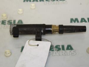 Gebruikte Bobine Renault Laguna I (B56) 1.8 16V Prijs € 10,00 Margeregeling aangeboden door Maresia Parts