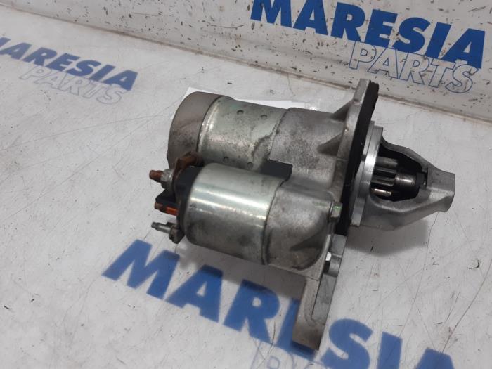 Gebruikte Startmotor Renault Clio IV (5R) 1.6 Turbo 16V RS 200 EDC Prijs € 80,00 Margeregeling aangeboden door Maresia Parts