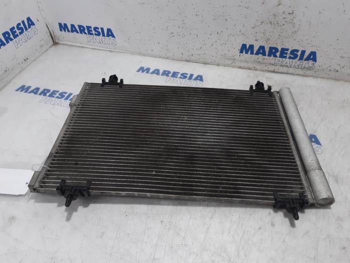 Gebruikte Airco Condensor Peugeot 3008 I (0U/HU) 1.6 VTI 16V Prijs € 35,00 Margeregeling aangeboden door Maresia Parts