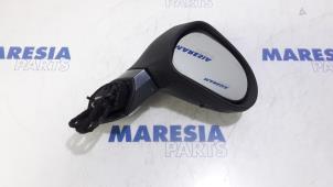 Gebruikte Buitenspiegel rechts Peugeot 207 CC (WB) 1.6 16V Prijs € 75,00 Margeregeling aangeboden door Maresia Parts