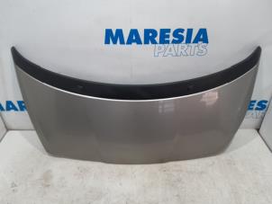 Gebruikte Motorkap Peugeot 5008 I (0A/0E) 1.6 VTI 16V Prijs € 131,25 Margeregeling aangeboden door Maresia Parts