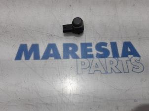 Gebruikte PDC Sensor Lancia Delta (844) 1.4 MultiAir 16V Prijs € 19,50 Margeregeling aangeboden door Maresia Parts