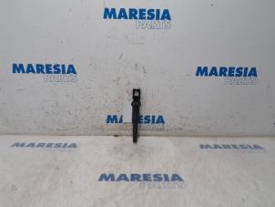 Gebruikte Pen Bobine Citroen C5 III Tourer (RW) 1.6 16V THP 155 Prijs € 15,00 Margeregeling aangeboden door Maresia Parts