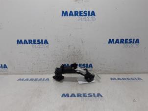 Gebruikte Inlaatspruitstuk Citroen C4 Cactus (0B/0P) 1.6 Blue Hdi 100 Prijs € 25,00 Margeregeling aangeboden door Maresia Parts