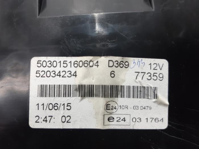 Instrumentenpaneel van een Opel Combo 1.3 CDTI 16V ecoFlex 2015