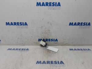 Gebruikte Esp computer Alfa Romeo MiTo (955) 1.4 16V Prijs € 15,00 Margeregeling aangeboden door Maresia Parts