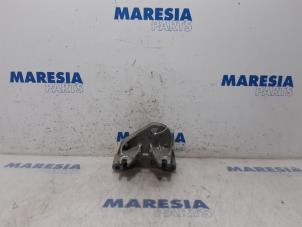 Gebruikte Motorsteun Fiat Punto III (199) 0.9 TwinAir Turbo 100 Prijs € 20,00 Margeregeling aangeboden door Maresia Parts