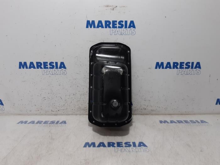 Gebruikte Carterpan Peugeot 208 I (CA/CC/CK/CL) 1.6 Blue HDi 100 Prijs € 29,99 Margeregeling aangeboden door Maresia Parts