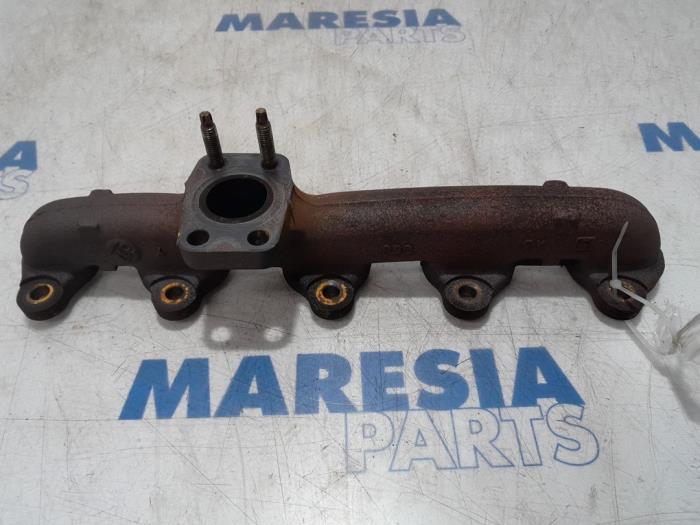 Gebruikte Spruitstuk Uitlaat Citroen C4 Cactus (0B/0P) 1.6 Blue Hdi 100 Prijs € 24,95 Margeregeling aangeboden door Maresia Parts