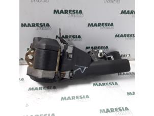 Gebruikte Veiligheidsgordel rechts-voor Lancia Dedra 1.9 Tds Prijs € 40,00 Margeregeling aangeboden door Maresia Parts