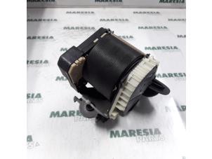 Gebruikte Veiligheidsgordel rechts-voor Citroen C2 (JM) 1.4 Prijs € 50,00 Margeregeling aangeboden door Maresia Parts