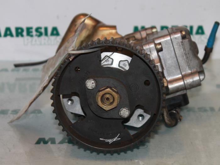 Gebruikte Brandstofpomp Mechanisch Fiat Marea (185AX) 2.4 Tds 125 HLX Prijs € 75,00 Margeregeling aangeboden door Maresia Parts
