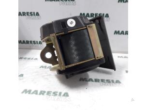 Gebruikte Veiligheidsgordel links-achter Lancia Ypsilon (840) 1.2 LE,LS Prijs € 25,00 Margeregeling aangeboden door Maresia Parts