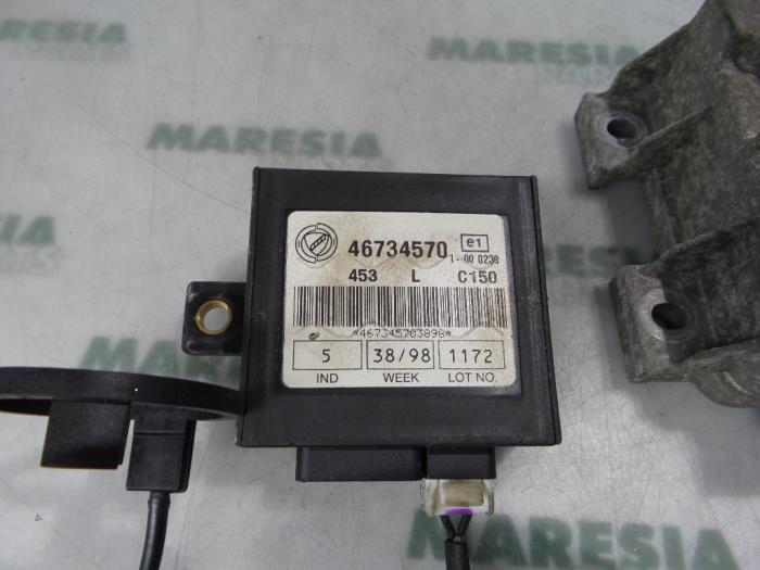 Computer Motormanagement van een Fiat Punto I (176) 60 1.2 S,SX,Selecta 1998