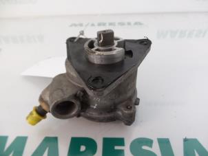 Gebruikte Vacuumpomp (Diesel) Fiat Marea (185AX) 1.9 Tds 100 ELX Prijs € 35,00 Margeregeling aangeboden door Maresia Parts