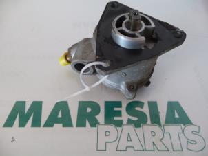 Gebruikte Vacuumpomp (Diesel) Fiat Multipla (186) 1.9 JTD 105 SX,ELX Prijs € 35,00 Margeregeling aangeboden door Maresia Parts