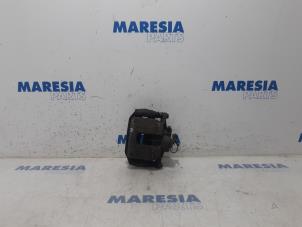 Gebruikte Remklauw (Tang) rechts-achter Citroen Jumper (U9) 2.0 BlueHDi 130 Prijs € 54,45 Inclusief btw aangeboden door Maresia Parts