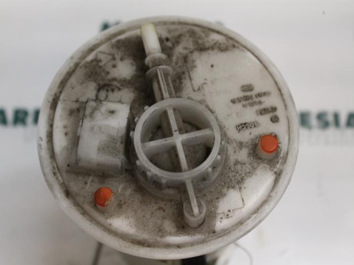Gebruikte Tank element Pomp Fiat Punto II (188) 1.2 16V 5-Drs. Prijs € 25,00 Margeregeling aangeboden door Maresia Parts