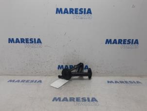 Gebruikte Olie aanzuigbuis Citroen C4 Grand Picasso (3A) 1.6 BlueHDI 120 Prijs € 25,00 Margeregeling aangeboden door Maresia Parts