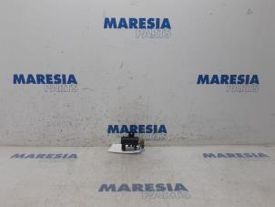 Gebruikte Turbodrukregelaar Citroen C4 Grand Picasso (3A) 1.6 BlueHDI 120 Prijs € 40,00 Margeregeling aangeboden door Maresia Parts