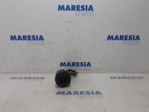 Gebruikte Zuiger Peugeot Expert (G9) 2.0 HDi 140 16V Prijs € 50,00 Margeregeling aangeboden door Maresia Parts