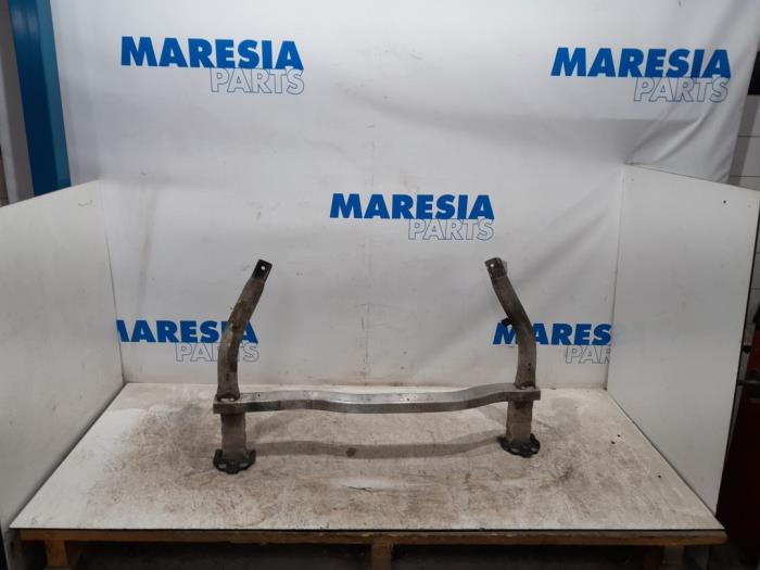Gebruikte Subframe Peugeot 508 SW (8E/8U) 1.6 e-HDi 16V Prijs € 69,99 Margeregeling aangeboden door Maresia Parts