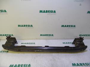 Gebruikte Bumperbalk voor Citroen C2 (JM) 1.1 Prijs € 25,00 Margeregeling aangeboden door Maresia Parts