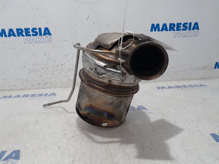 Gebruikte Roetfilter Peugeot 508 SW (8E/8U) 1.6 e-HDi 16V Prijs € 157,50 Margeregeling aangeboden door Maresia Parts