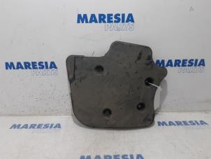 Gebruikte Bodem beschermplaat Alfa Romeo Stelvio (949) 2.2d 16V 210 Q4 Prijs € 20,00 Margeregeling aangeboden door Maresia Parts