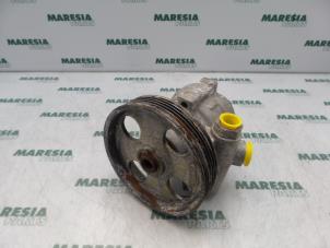 Gebruikte Pomp Servo Peugeot 206 (2A/C/H/J/S) 1.9 D Prijs € 50,00 Margeregeling aangeboden door Maresia Parts
