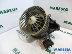 Gebruikte Kachel Ventilatiemotor Citroen Xsara (N1) 1.9D Prijs € 25,00 Margeregeling aangeboden door Maresia Parts