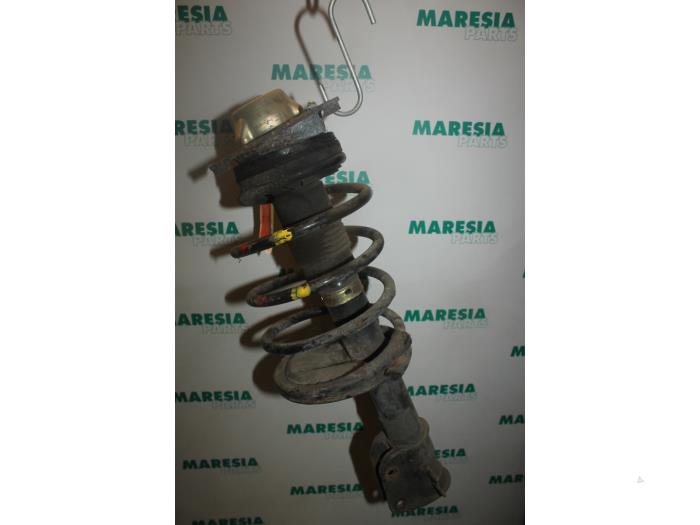 ALFA ROMEO 146 930 (1994-2001) Front Right Shock Absorber 60620559 19430014