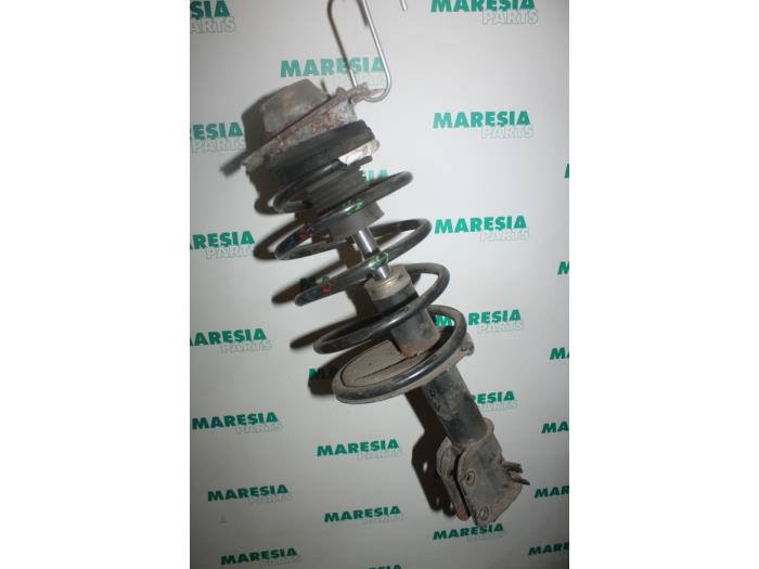 ALFA ROMEO 146 930 (1994-2001) Front Right Shock Absorber 60620559 19430329