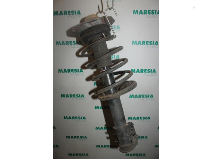 ALFA ROMEO 146 930 (1994-2001) Front Right Shock Absorber 60620559 19444676