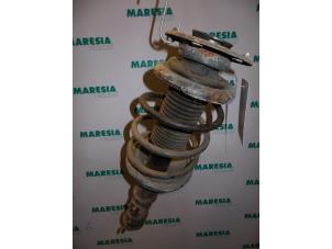 Gebruikte Mac Phersonpoot links-voor Lancia Kappa 2.0 20V LE,LS Prijs € 50,00 Margeregeling aangeboden door Maresia Parts