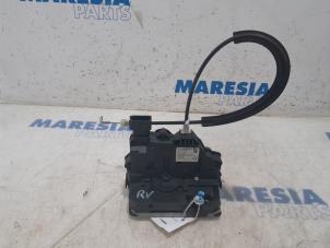 Gebruikte Deurslot Mechaniek 4Deurs rechts-voor Fiat Punto Evo (199) 1.4 Prijs € 25,00 Margeregeling aangeboden door Maresia Parts