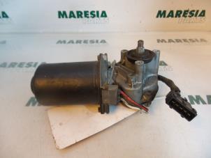 Gebruikte Ruitenwissermotor voor Peugeot 806 2.0 16V Prijs € 50,00 Margeregeling aangeboden door Maresia Parts