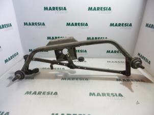 Gebruikte Ruitenwis Mechaniek Peugeot 806 2.0 16V Prijs € 40,00 Margeregeling aangeboden door Maresia Parts