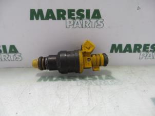 Gebruikte Injector (benzine injectie) Fiat Coupé Prijs € 25,00 Margeregeling aangeboden door Maresia Parts