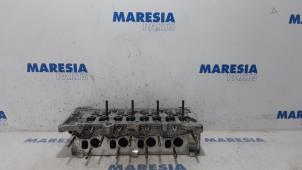 Gebruikte Cilinderkop Fiat Stilo MW (192C) 1.9 JTD 16V 140 Multijet Prijs € 262,50 Margeregeling aangeboden door Maresia Parts