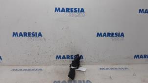 Gebruikte Sensor Gaspedaalpositie Renault Kangoo/Grand Kangoo (KW) 1.6 16V Hi-Flex Prijs € 40,00 Margeregeling aangeboden door Maresia Parts